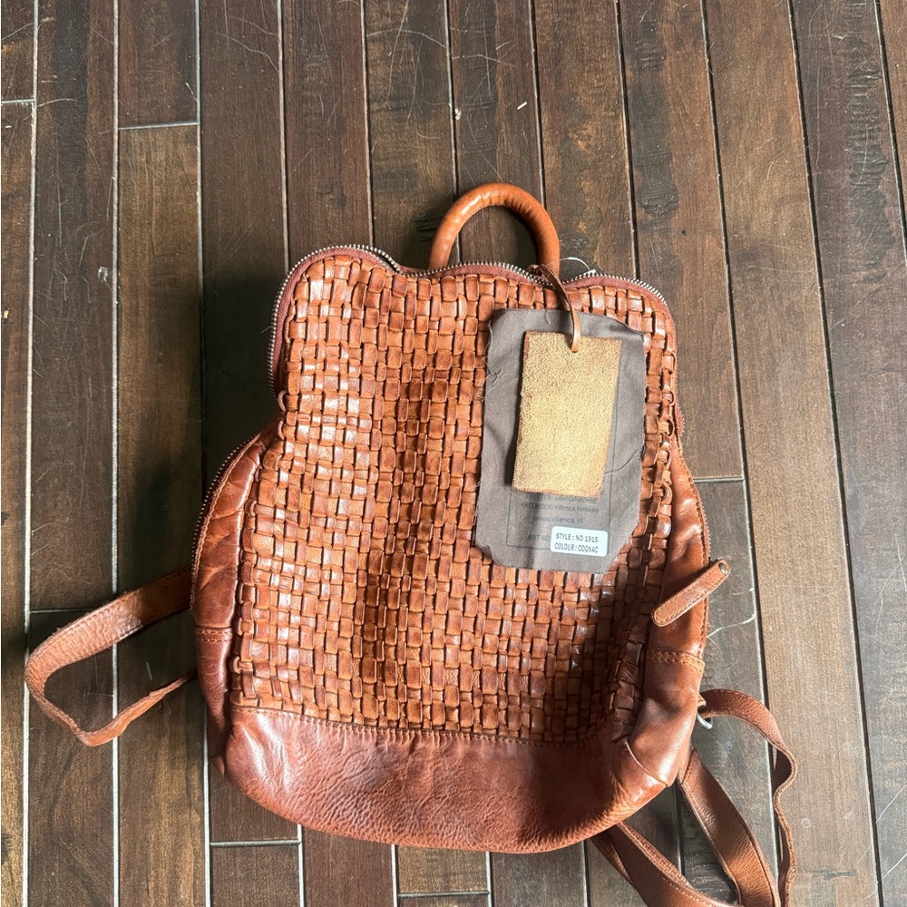 Vilenca Holland basket weave slouchy leather backpack.  New with tags.